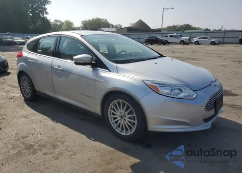 2016 Ford Focus Bev из США, поврежденный, VIN 1FADP3R43GL388327